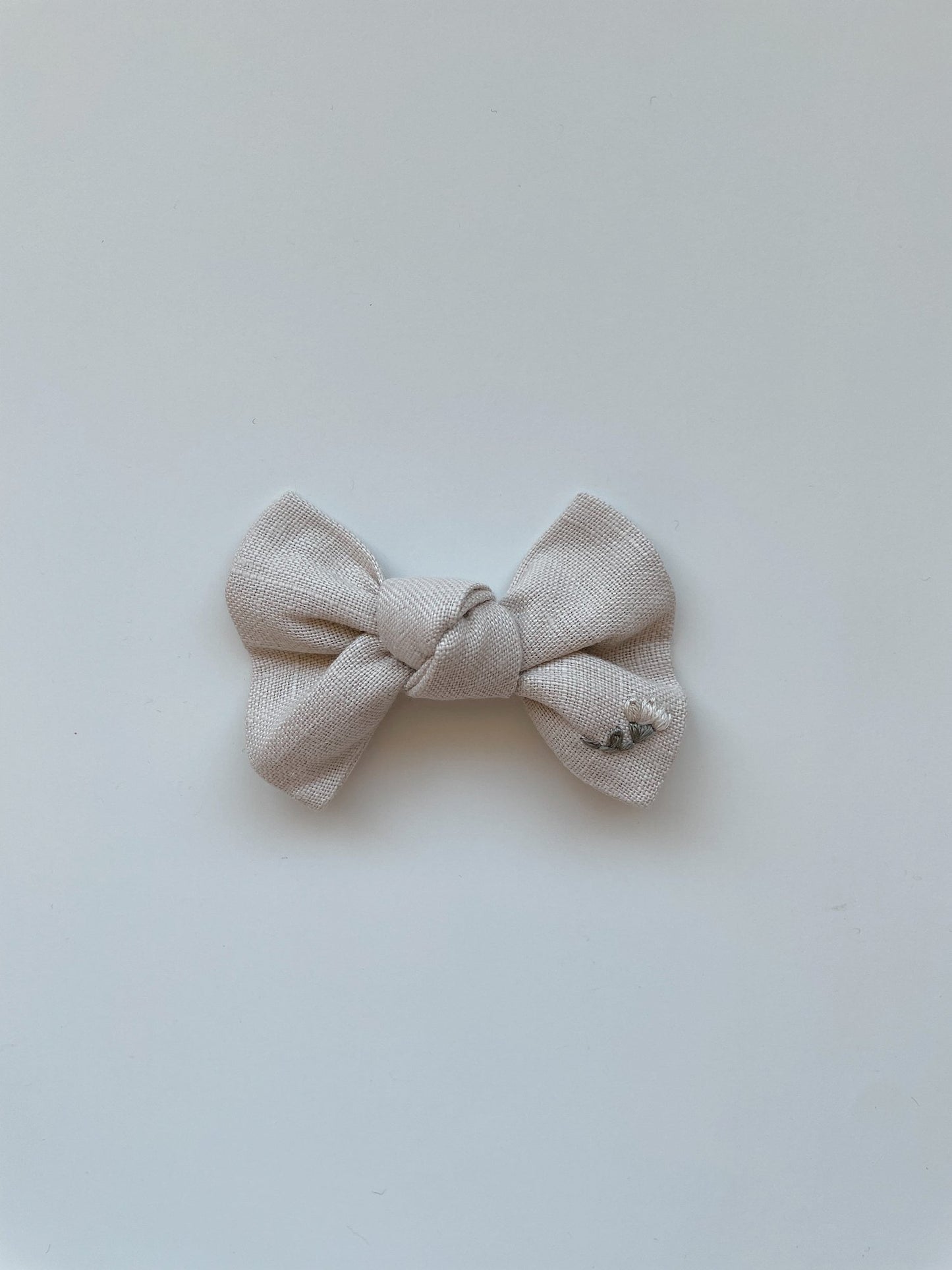 Handmade Petite Embroidered Bow - Natural
